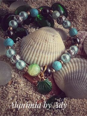 Gold shell Turquoise Bead Bracelet | Handmade Boho Jewelry